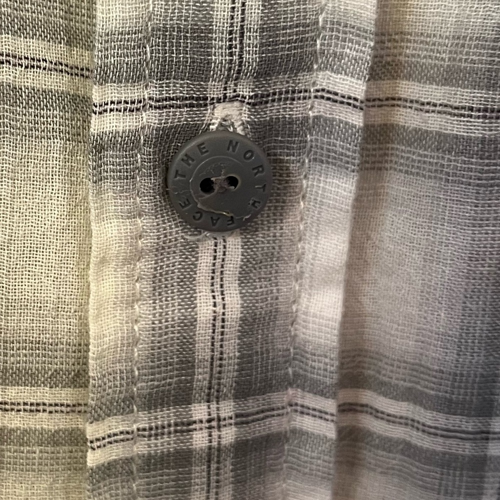 The North Face Plaid Cotton Lightweight Short Sleeve Button Up Farmhouse Hiking - Picture 7 of 7